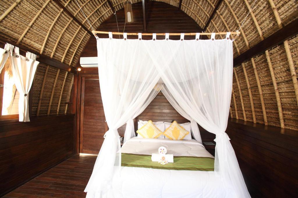 Hotel Sunset Coin Lembongan Extérieur photo