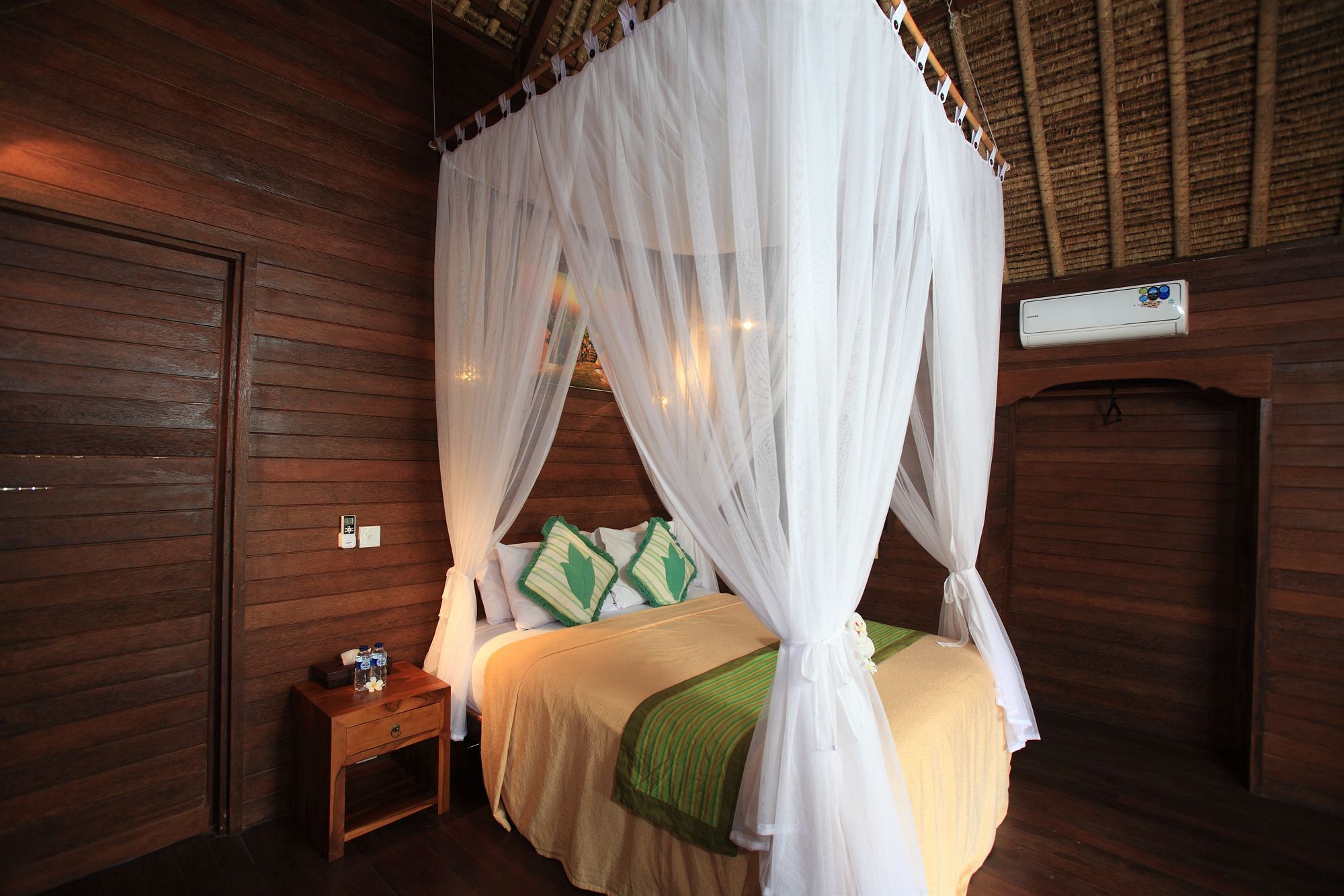 Hotel Sunset Coin Lembongan Extérieur photo