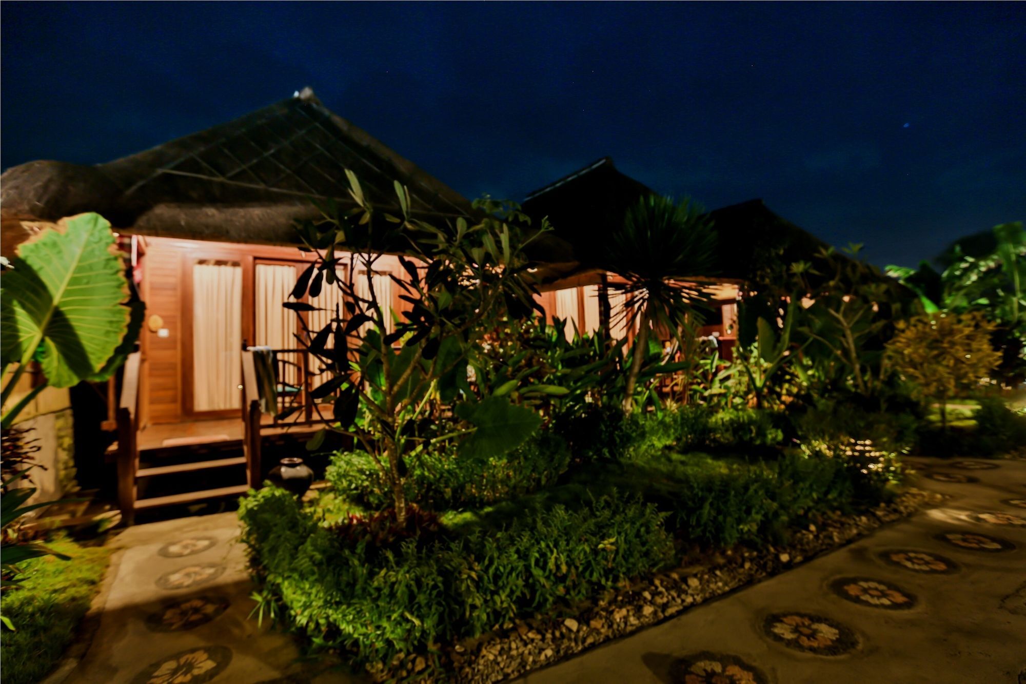 Hotel Sunset Coin Lembongan Extérieur photo