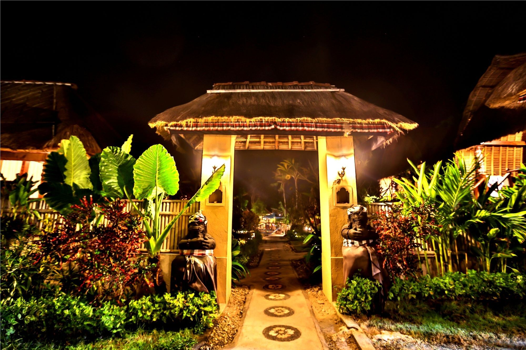 Hotel Sunset Coin Lembongan Extérieur photo