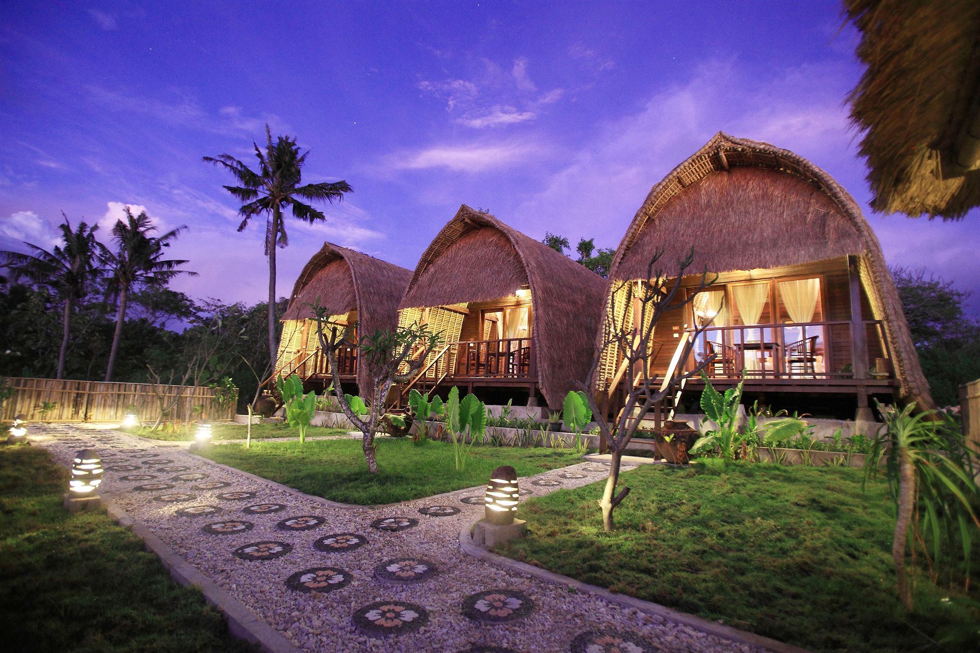 Hotel Sunset Coin Lembongan Extérieur photo